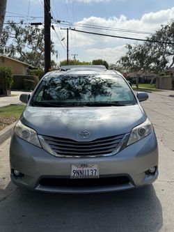 2016 Toyota Sienna