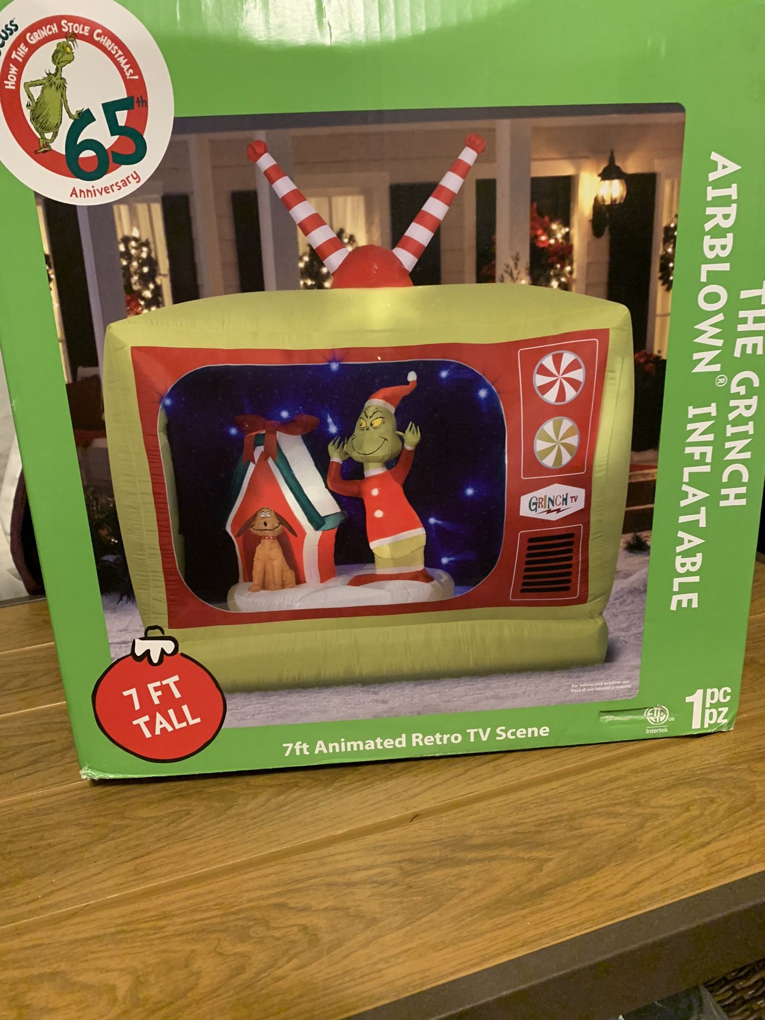 7 FT Christmas Animated Inflatable Retro Grinch Tv Scene