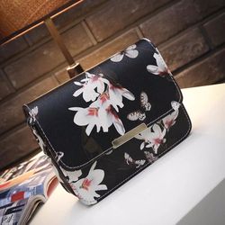 Beautiful Black flower Messenger Bag