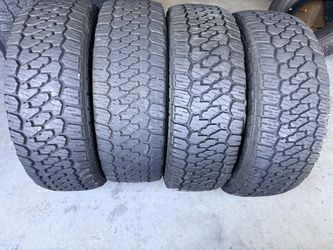 Firestone Tires 275/70R18 Full Set