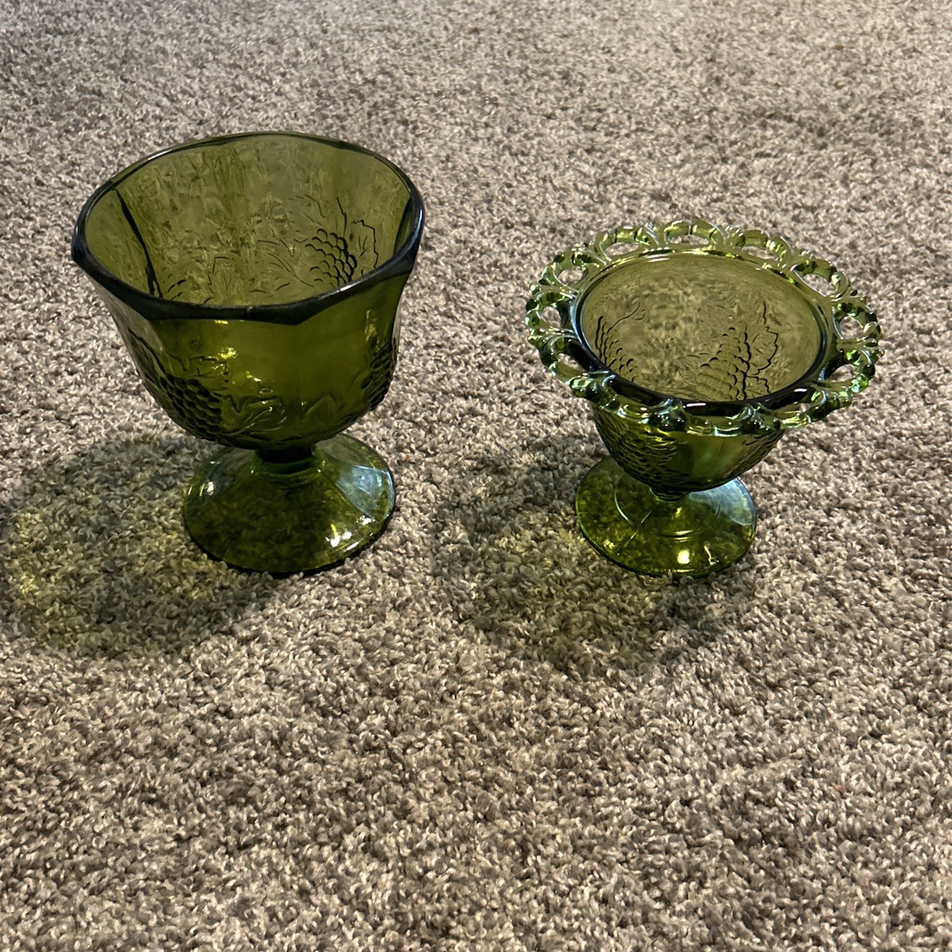 2 VTG Green Glass Grape Candy Dish’s