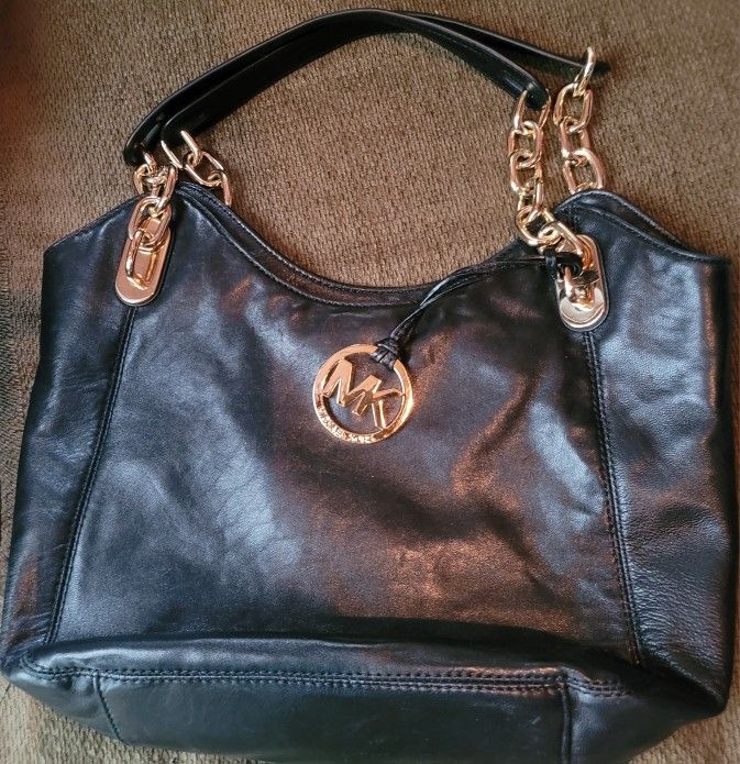 Michael Kors Lilly Handbag
