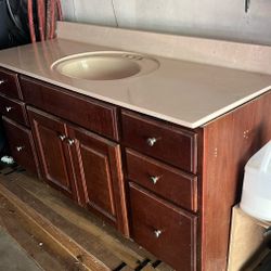 FREE VANITY - Single Sink - Pick Up 