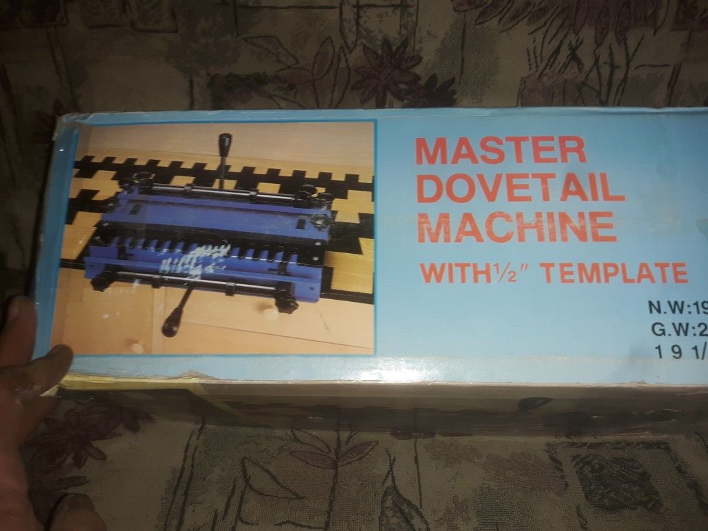 Master Dovetail Machine