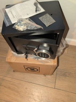 1.3 cubic foot safe