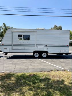 2001 Skyline Layton Roadrunner Travel Trailer