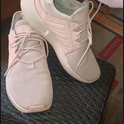Adidas Tennis Shoes 8/Tennis Adidas 8