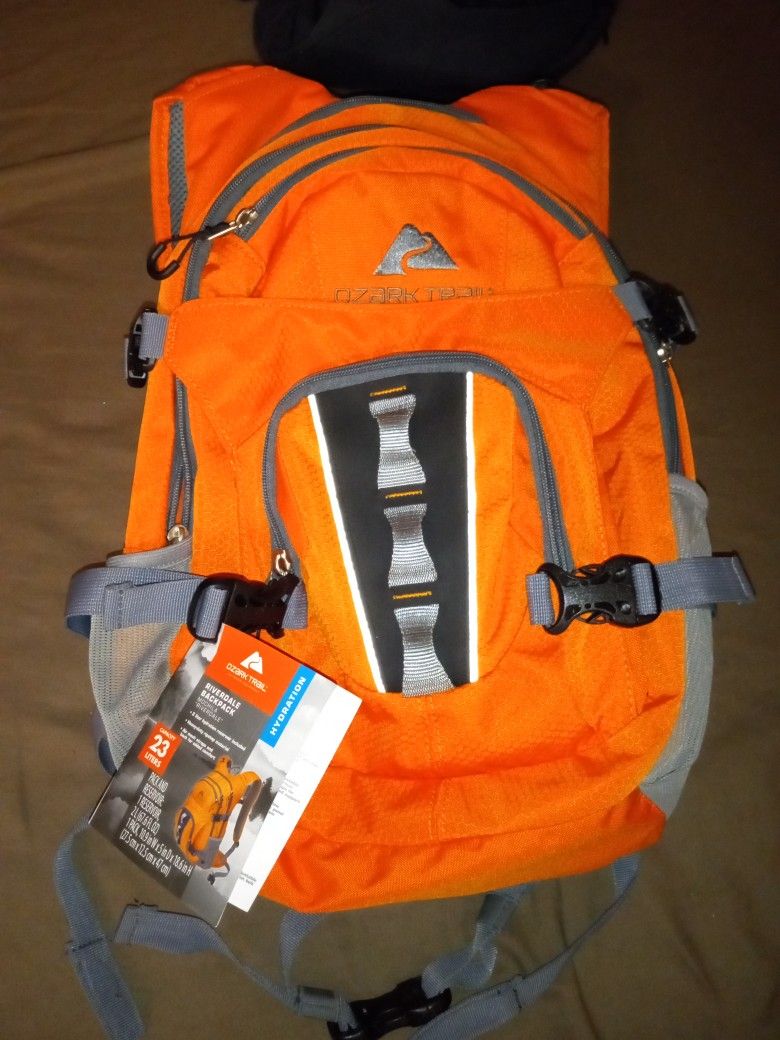 Ozark Trail Outdoor Equipment Backpack Waterbag