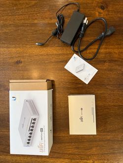Ubiquiti UniFi Switch 8 60W