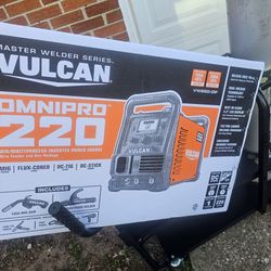 Vulcan 220 Mig Welder Only New In Box