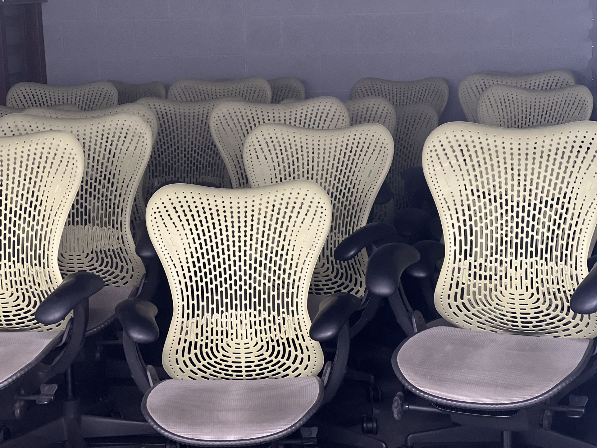 HERMAN MILLER Mirra V1 Office Chairs! $80 OBO