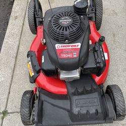 Self Propelled Lawn Mower Perfectly Working Condition With Bag.  and Echo Blower Good Working Condition Tested Before Buy It Pack Of 2 Blower Lawnmowe