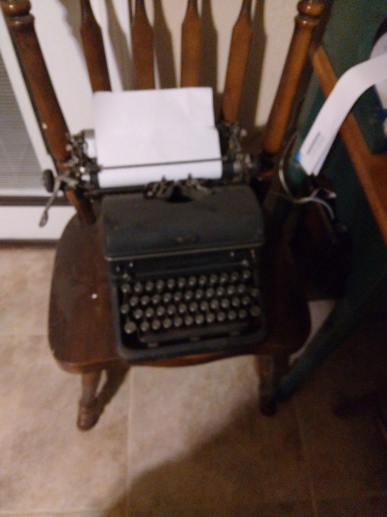 Vintage Typewriter 