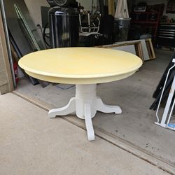 Pedestal Dining Table 