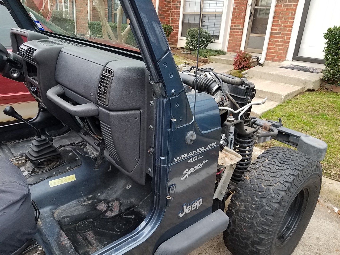 2001 Jeep Wrangler Sport 4.0L (PARTS ONLY)