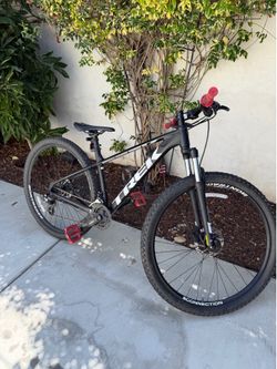 Trek Marlin Mountain Bike Medium