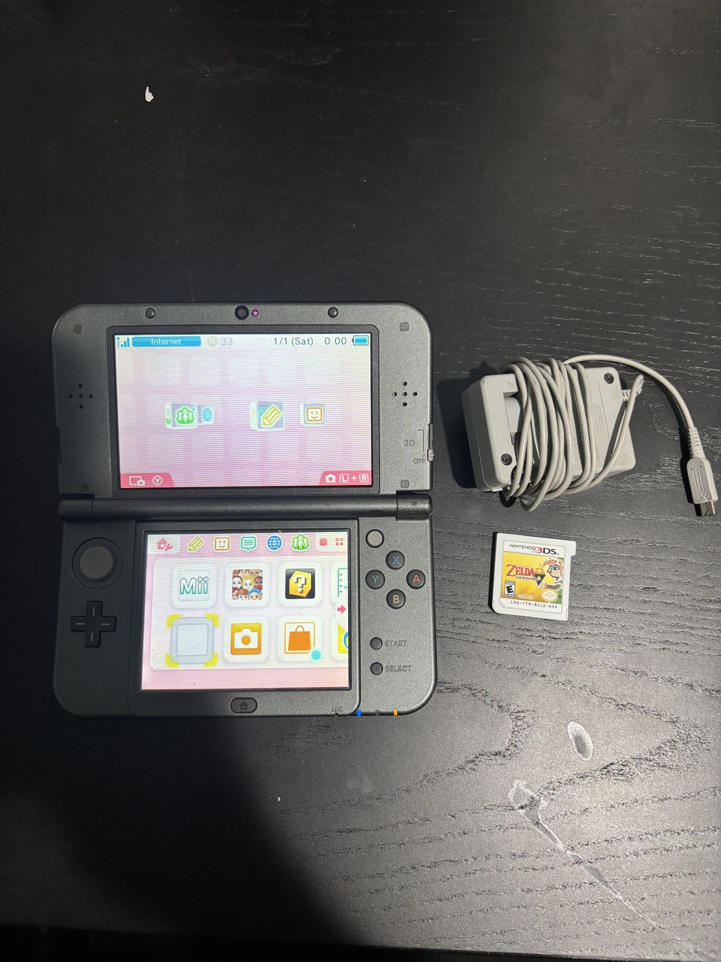 New Nintendo 3DS XL - w/ A Link Between Worlds