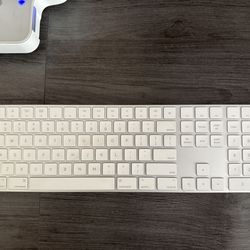 Apple Magic Keyboard with Numeric Keypad
