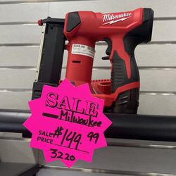 Milwaukee Finish Nail Gun 