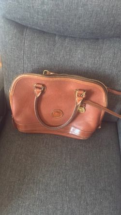 DOONEY & BOURKE CAMEL COLOR