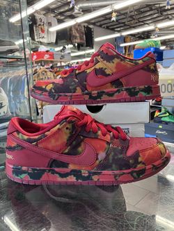 Nike SB Dunk Low The Wizard of Oz Poppy Field