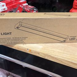 Commercial Electric 1-Pack 24 in. 2,000 Lumens Integrated LED White Wraparound