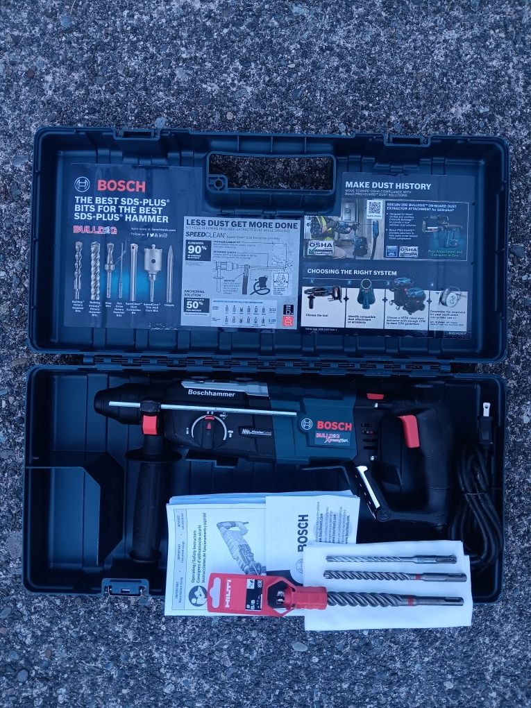 Bosch GBH2-28L Roto Rotary Hammer Drill. Almost New Condition. 3/8&5/8 4flute Bits New. For Pick Up Fremont Seattle. No Low Ball Offers. No Trades 