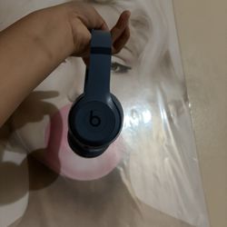 Wireless Beats Solo 4