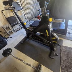 Livestrong Indoor Cycle 