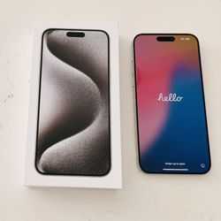 Unlocked iPhone 15 Pro Max White Titanium 256 GB