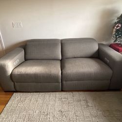 Palisades Collection Gray Reclining Loveseat