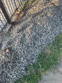 Free- gravel rocks