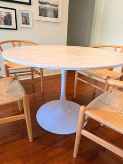 Mid Century Round Tulip Dining Table