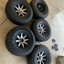 Wheels And Tires Off Of A Jeep 