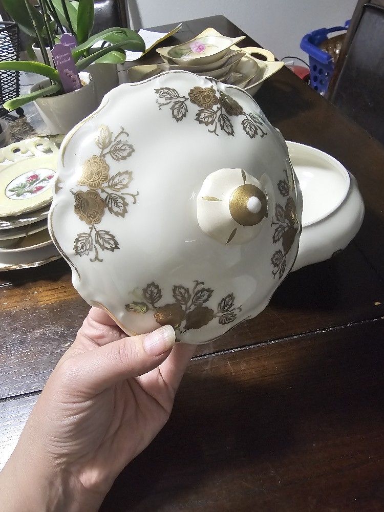 Vintage Reichenbach porcelain White & Gold candy dish