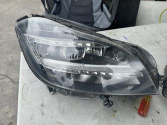 2014-2018Merceds Benz Cls63 Headlights Complete Lights Modules Computer Brain No Trades  $28 No window shoppers 