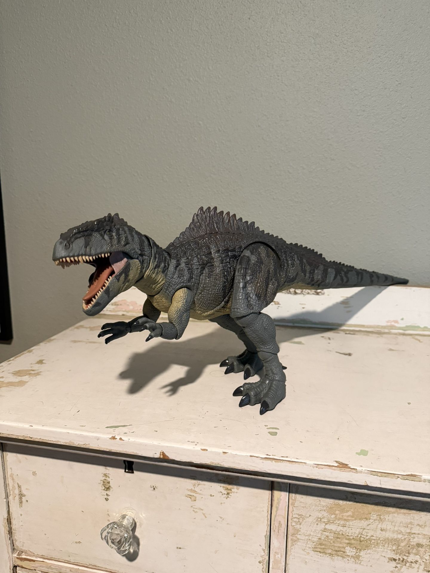 Jurassic World Hammond Collection Giganotosaurus Mattel Action Figure