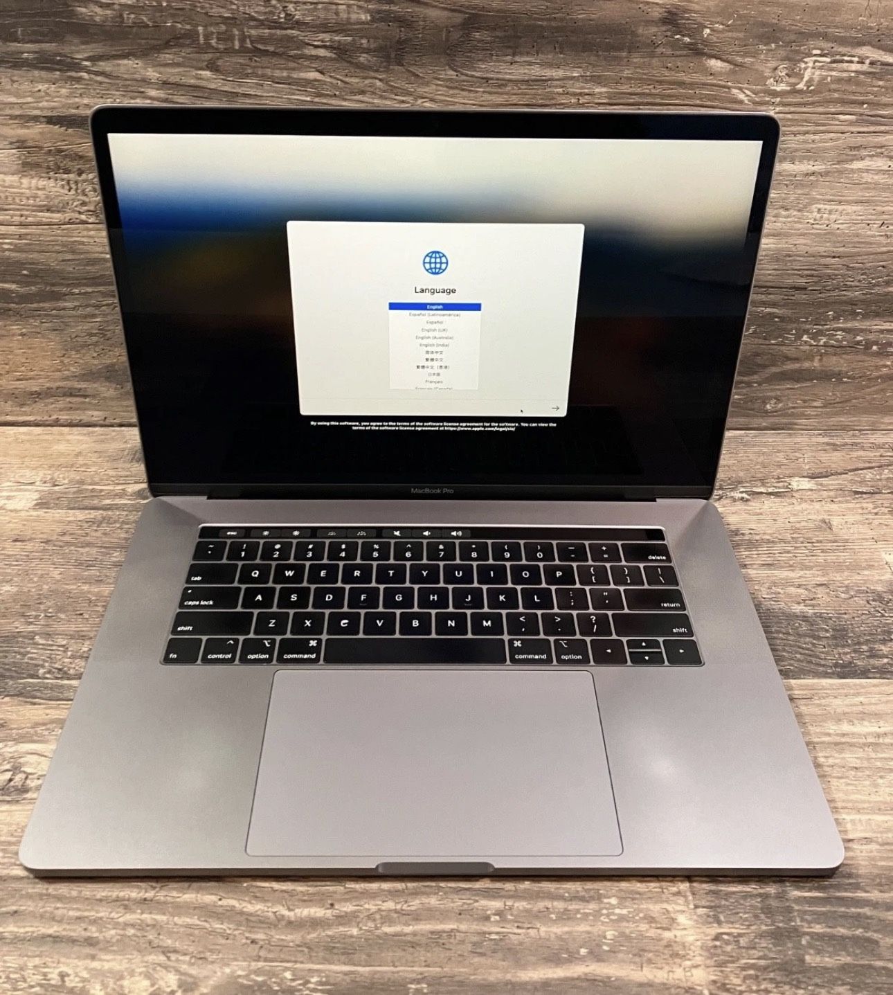 MacBook Pro 15” 2020 16Gb 500Gb i7 Touchbar New Charger