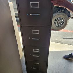 Hon File Cabinet 26.5x15x52
