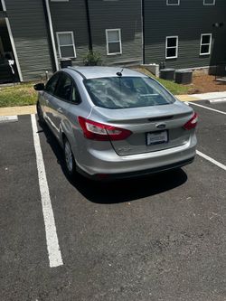 2012 ford focus se