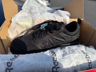 Woman steal toe shoes