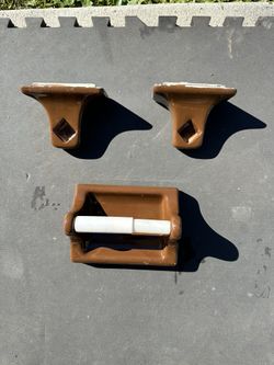 Vintage Bathroom Accessories