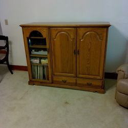 TV/Stereo Cabinet 