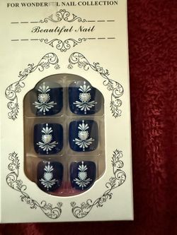Toe nails press on Bundle
