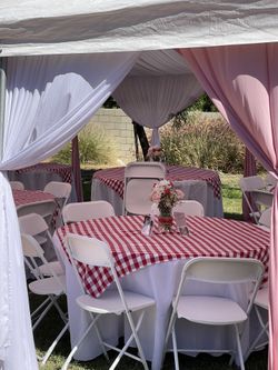 Red and White Plaid Table Cloths