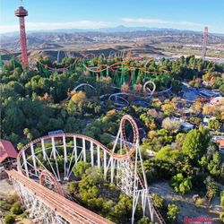 4 X Six Flags Magic Mountain Tickets.  