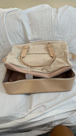 BÉIS ORIGINAL WEEKENDER TRAVEL BAG VOTED MOST POPULAR BY STEWARDESS AROUND THE GLOBE