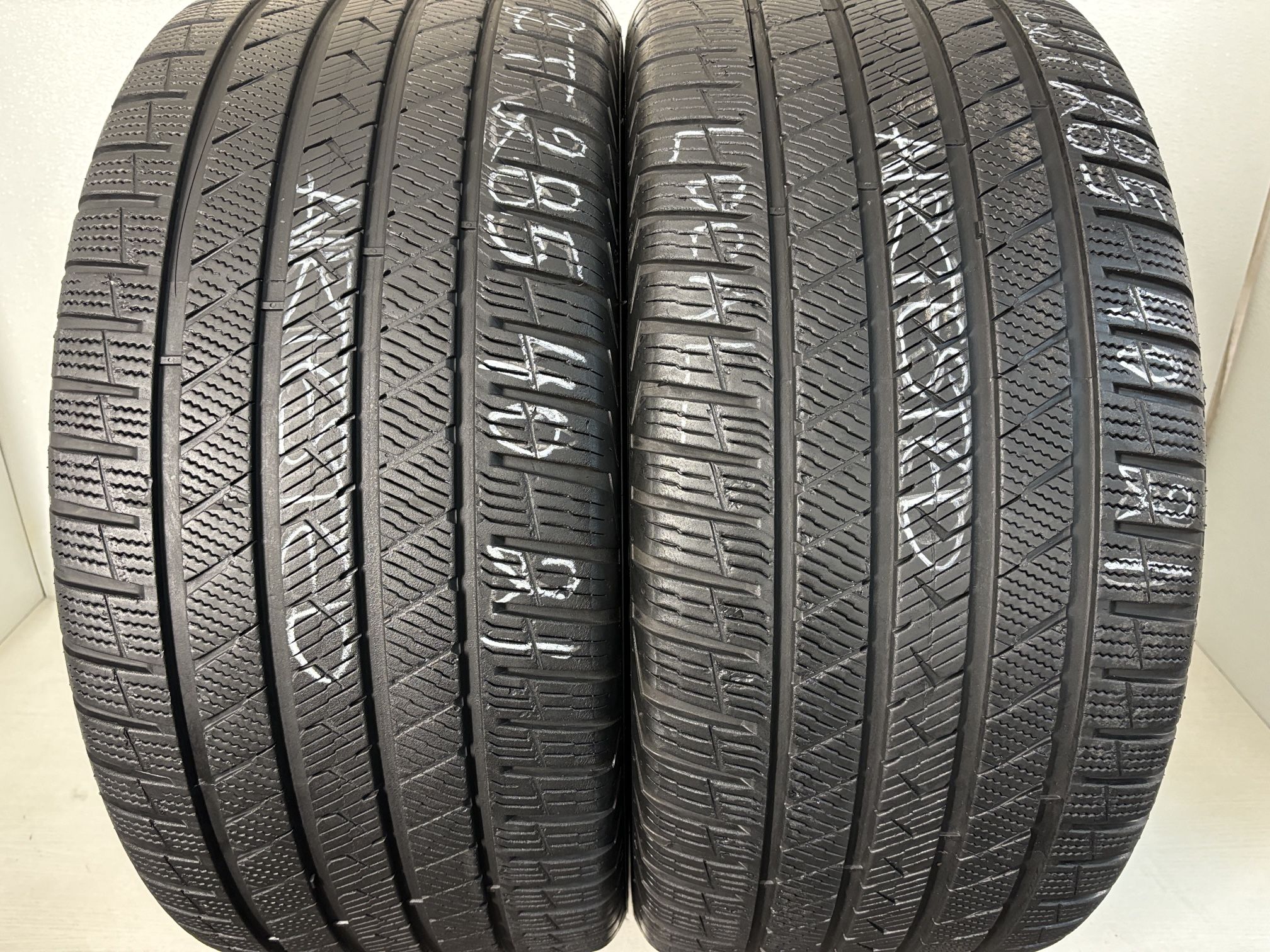 2 Tires 285 40 21 Vredestein Quatrac Pro No Repairs High Tread