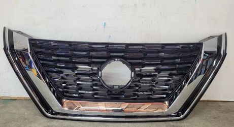 2021 2022 2023 NISSAN ROGUE FRONT UPPER GRILLE  OEM