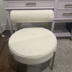 White boucle Chair 